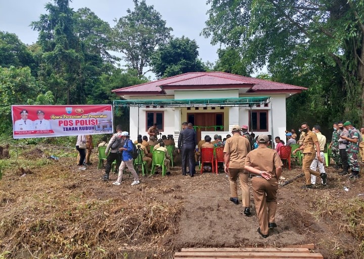 pospol tanah rubuh