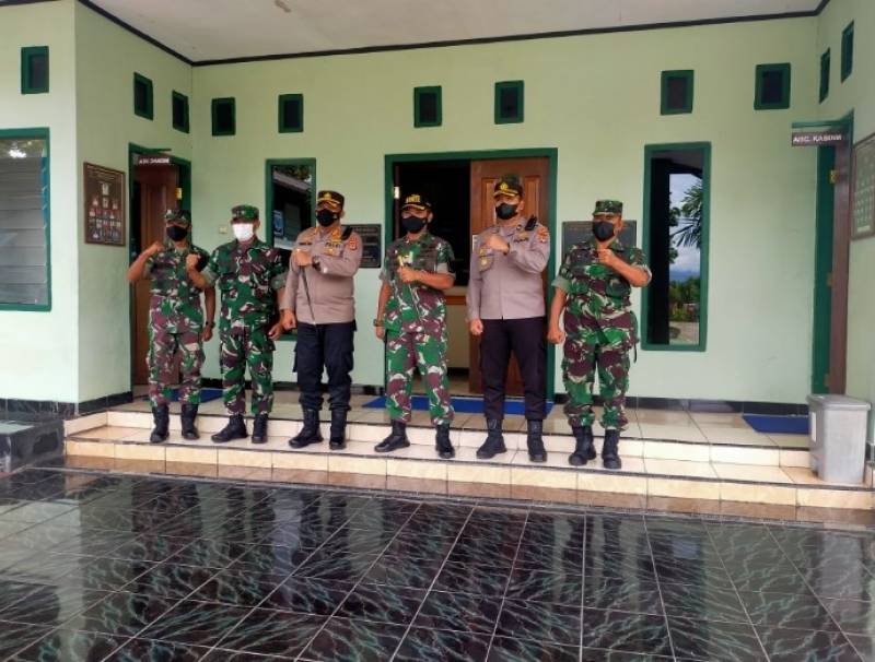 kAPOLRES DANDIM KABAG OPS RES MANOKWARI