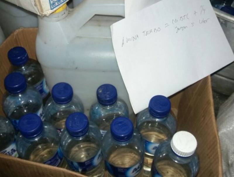 Personil Polsek Ransiki Berhasil Tangkap Miras Jenis CT di Komp. Akomeda Kamp. Sabri Distrik Ransiki