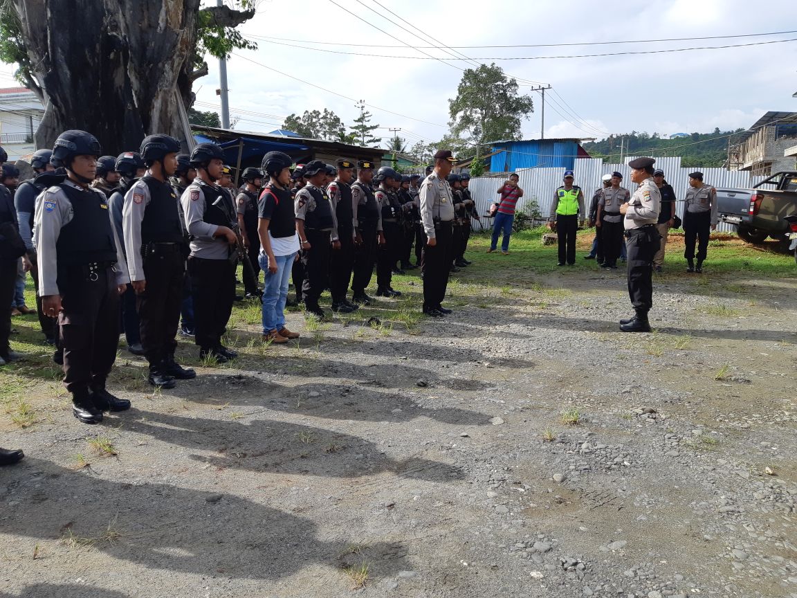 Pembukaan Palang Jln Trans Manokwari-Sorong, Kapolres Manokwari Sampaikan Arahan