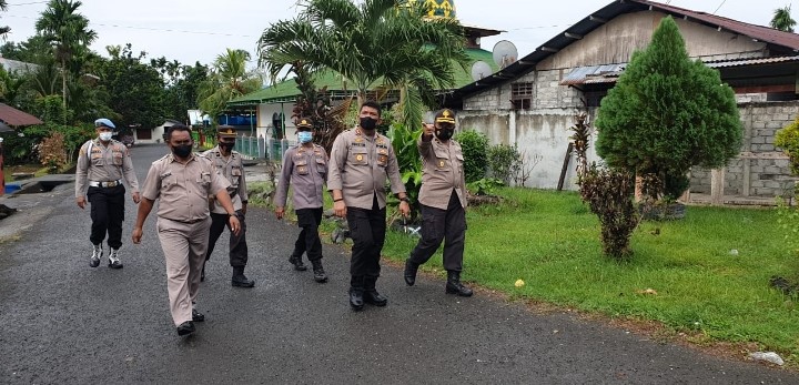 Kapolres Manokwari mengunjungi asrama